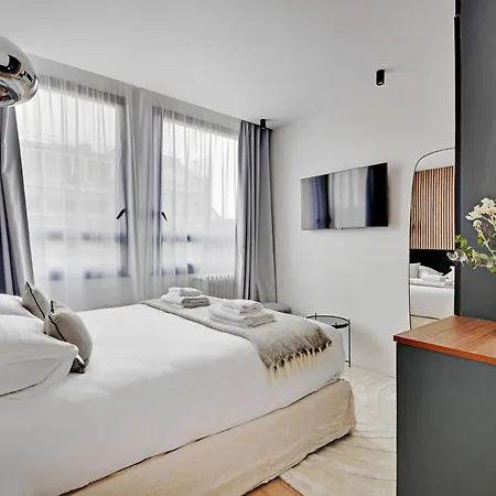 Elegant - 3br-8p - Champs-elysees